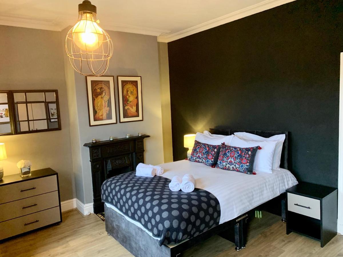 Stamer House By Yourstays, Stylish Quirky House, With 4 Double Bedrooms, Book Now! Stoke-on-Trent Екстериор снимка