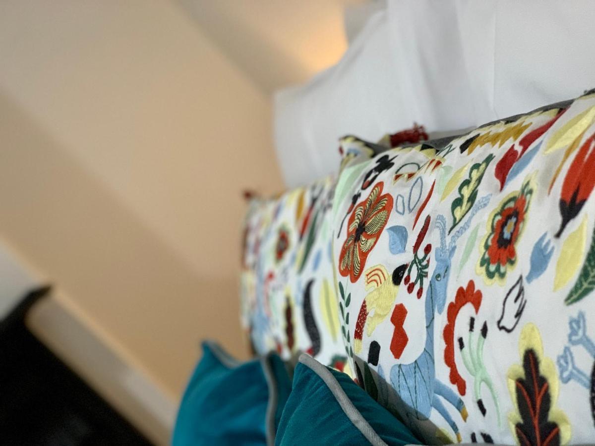Stamer House By Yourstays, Stylish Quirky House, With 4 Double Bedrooms, Book Now! Stoke-on-Trent Екстериор снимка