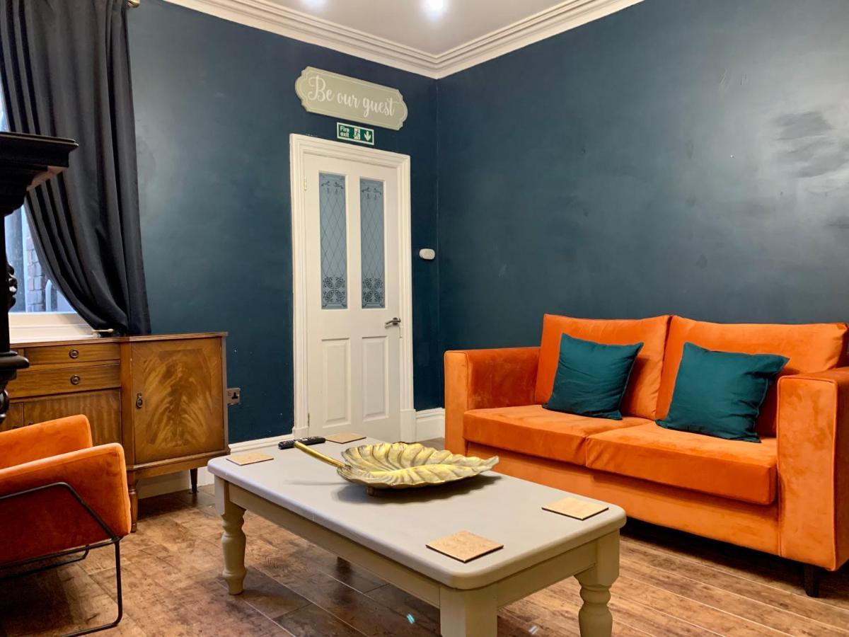 Stamer House By Yourstays, Stylish Quirky House, With 4 Double Bedrooms, Book Now! Stoke-on-Trent Екстериор снимка