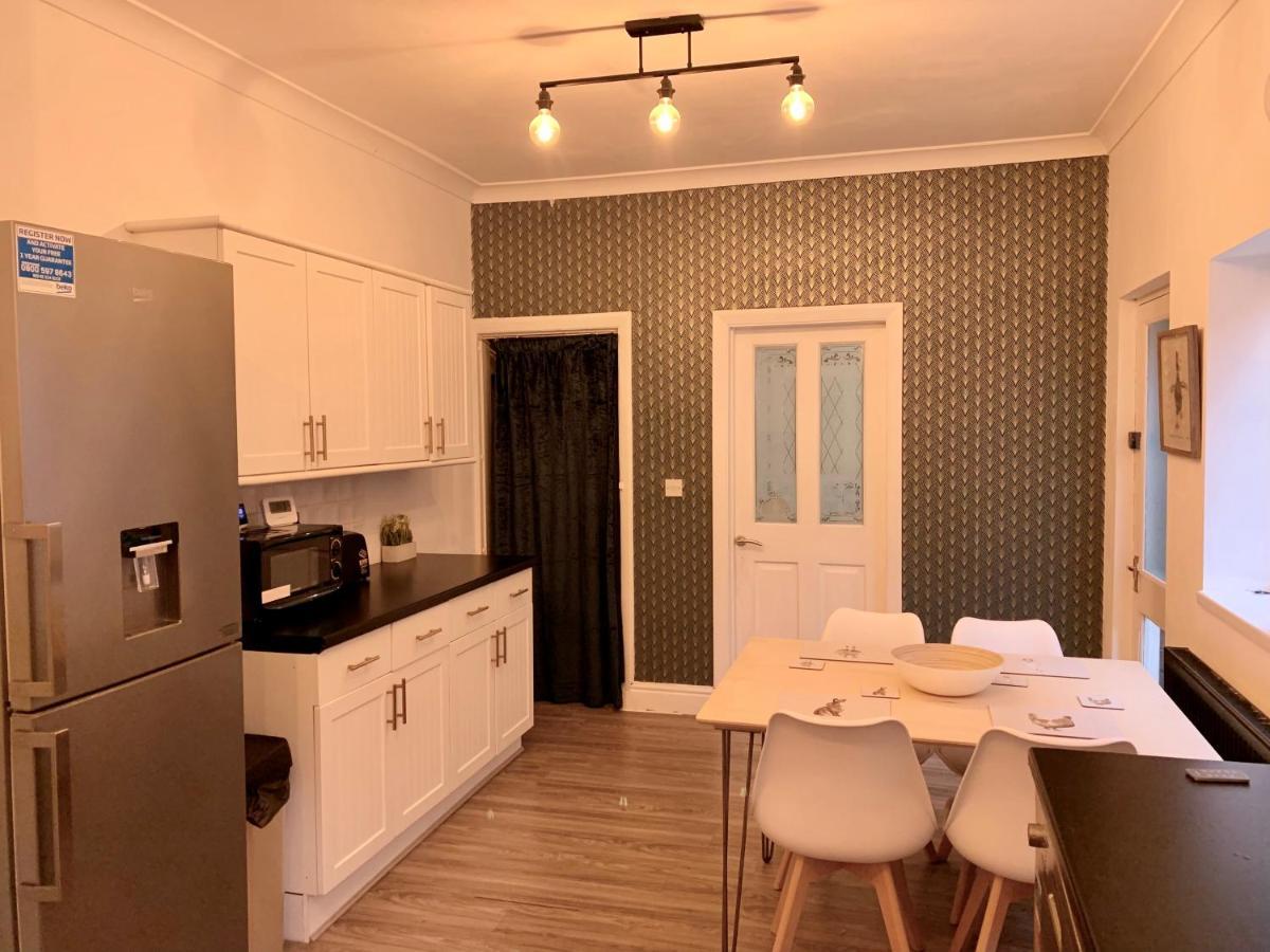Stamer House By Yourstays, Stylish Quirky House, With 4 Double Bedrooms, Book Now! Stoke-on-Trent Екстериор снимка